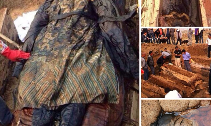 A day after the casket was opened, the perfectly preserved body of a 300-year-old Chinese mummy turned black